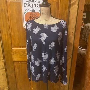 Women’s Cold Shoulder Top